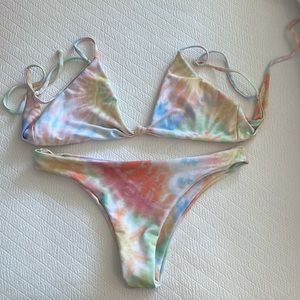 Skatie Bikini (Oahu) size medium